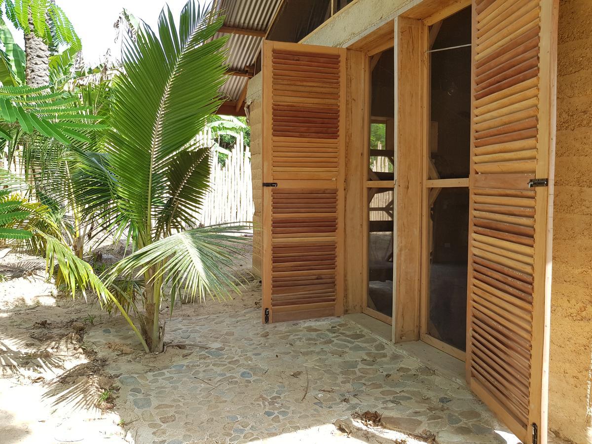 Ahanta Eco Lodge Busua Exterior photo